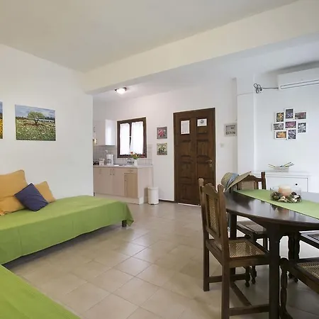 Neria Summer Апартаменты