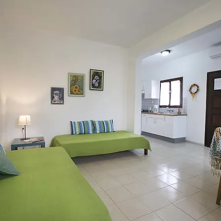 Апартаменты Neria Summer *